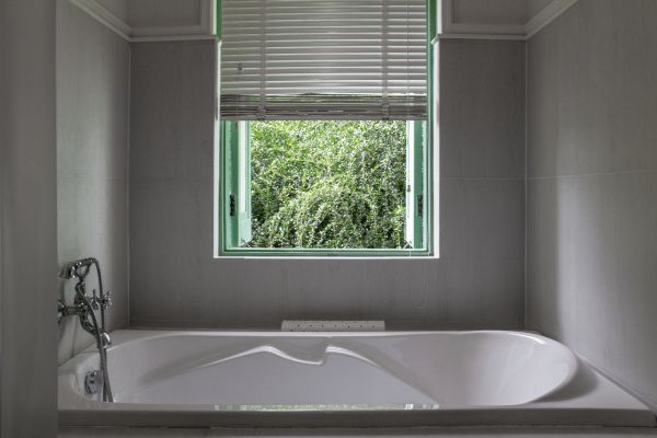 Fiberglass Tub Installation in South Bend